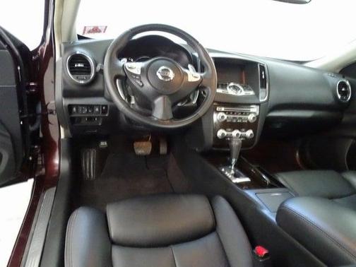 2014 Nissan Maxima SV