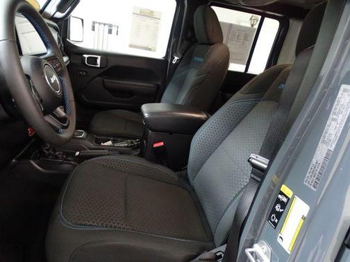 2025 Jeep Wrangler 4xe Rubicon