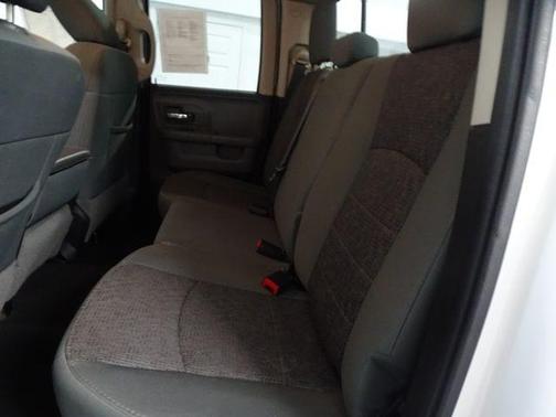 Bright White Clearcoat 2016 RAM 1500 Big Horn