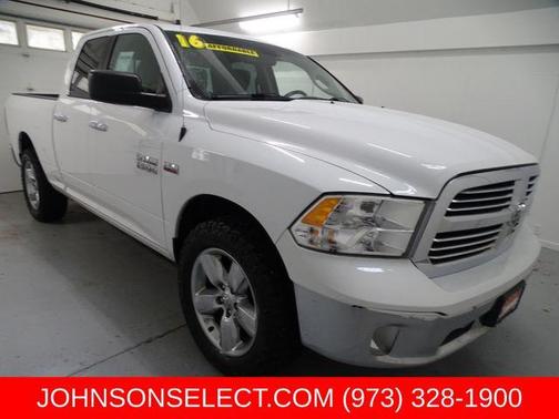 Bright White Clearcoat 2016 RAM 1500 Big Horn