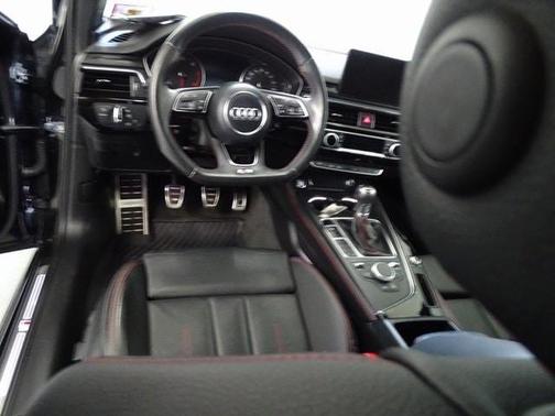 2018 Audi A4 2.0T Premium Plus