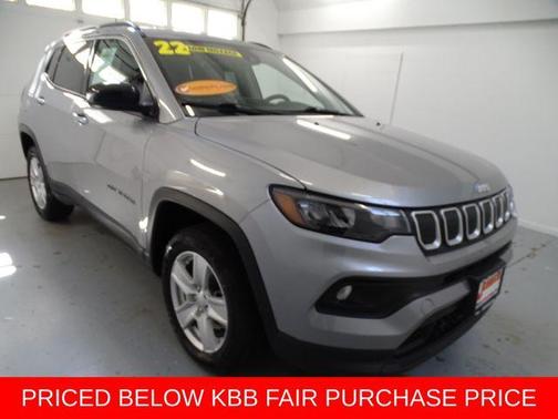 Billet Silver Metallic Clearcoat 2022 Jeep Compass Latitude