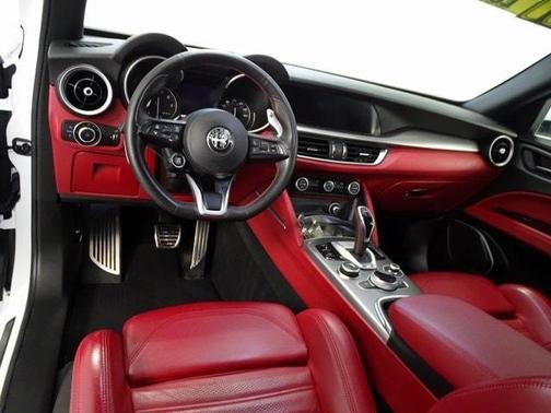 2021 Alfa Romeo Stelvio Ti Sport