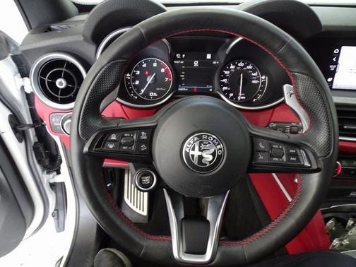 2021 Alfa Romeo Stelvio Ti Sport