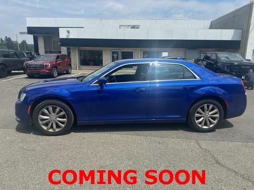 2018 Chrysler 300 Touring