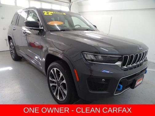 Metallic 2022 Jeep Grand Cherokee 4xe Overland