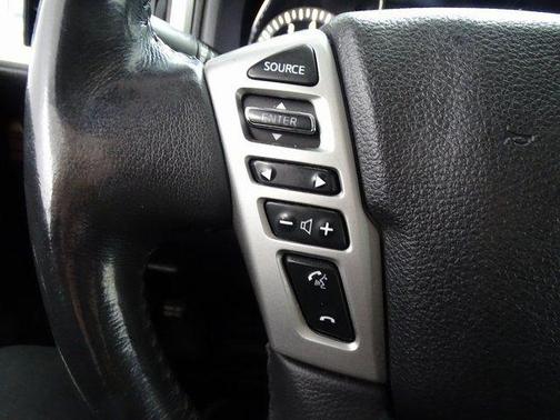 2017 Nissan Titan SL