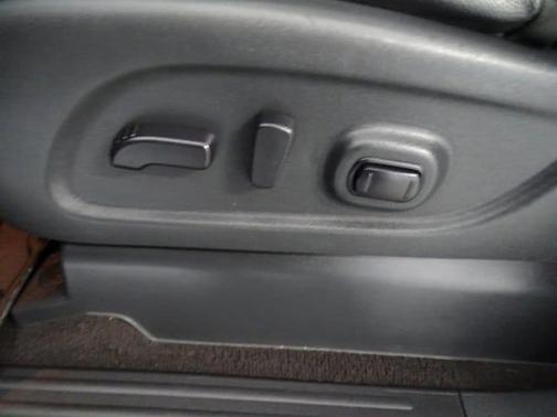 2017 Nissan Titan SL