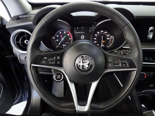 2018 Alfa Romeo Stelvio Ti