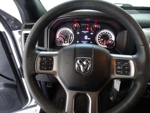 Bright White Clearcoat 2022 RAM 1500 Classic SLT