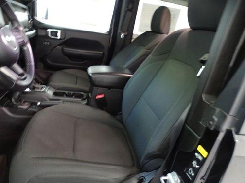 Black Clearcoat 2022 Jeep Wrangler Sport