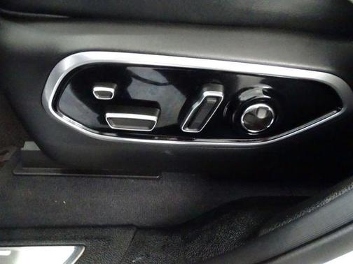 Bright White Clearcoat 2023 Jeep Grand Cherokee L Summit
