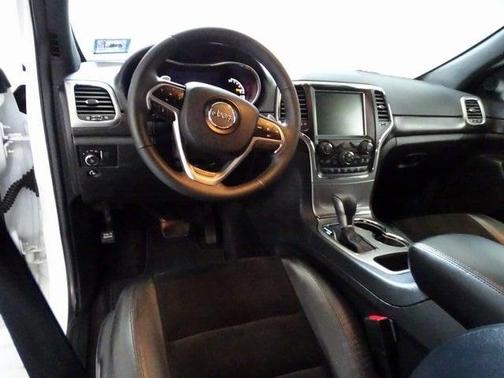 2017 Jeep Grand Cherokee Altitude