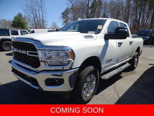 Bright White Clearcoat 2024 RAM 2500 Big Horn