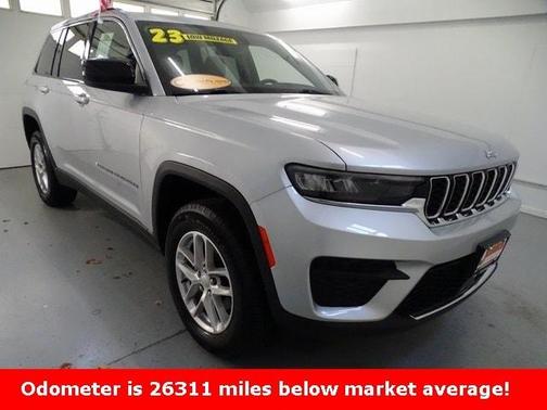 2023 Jeep Grand Cherokee Laredo