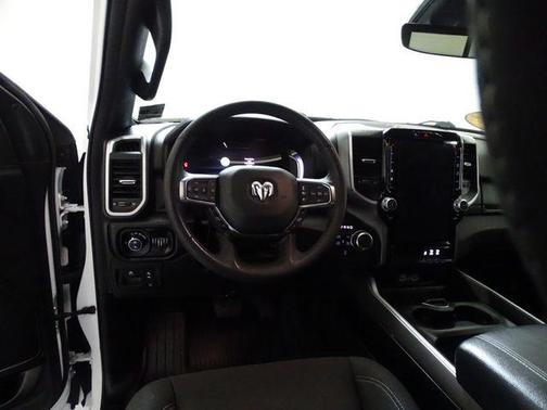 Bright White Clearcoat 2025 RAM 1500 Big Horn/Lone Star