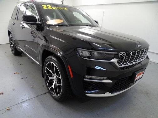 2022 Jeep Grand Cherokee Summit