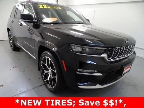 2022 Jeep Grand Cherokee Summit