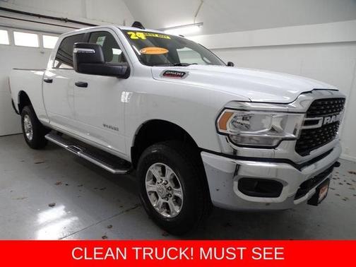 Bright White Clearcoat 2024 RAM 2500 Big Horn