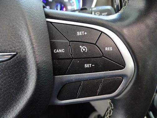 2020 Chrysler Voyager LX