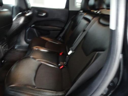 Diamond Black 2020 Jeep Compass Latitude