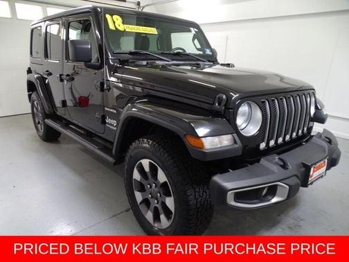 Black Clearcoat 2018 Jeep Wrangler Unlimited Sahara