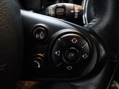 2017 MINI Hardtop Cooper