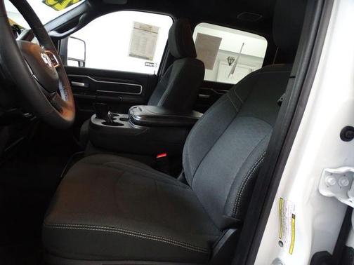 Bright White Clearcoat 2025 RAM 2500 Big Horn
