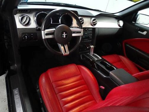 2006 Ford Mustang GT Premium