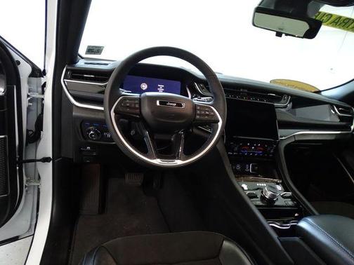 Bright White Clearcoat 2023 Jeep Grand Cherokee 4xe Trailhawk