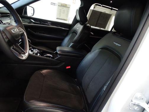 Bright White Clearcoat 2023 Jeep Grand Cherokee 4xe Trailhawk