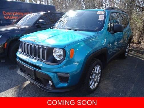 Metallic 2022 Jeep Renegade Latitude