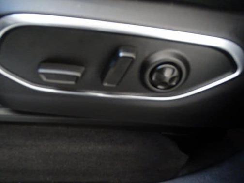 2025 Jeep Wagoneer Base