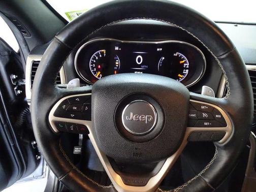 Granite Crystal Clearcoat Metallic 2017 Jeep Grand Cherokee Limited
