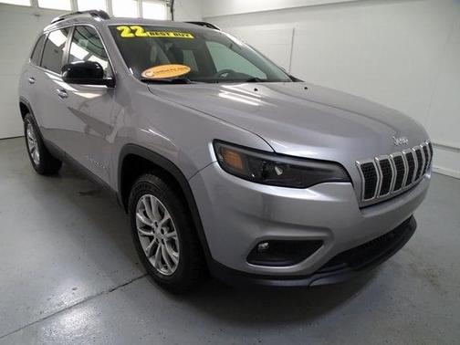 2022 Jeep Cherokee Latitude Lux