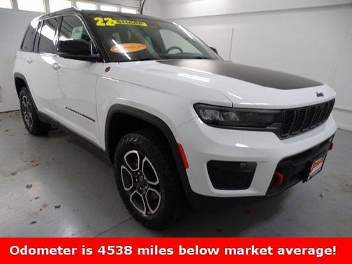 2022 Jeep Grand Cherokee Trailhawk