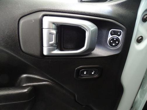Earl Clearcoat 2023 Jeep Wrangler 4xe Rubicon