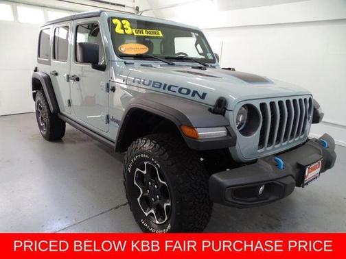 Earl Clearcoat 2023 Jeep Wrangler 4xe Rubicon