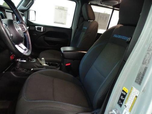 Earl Clearcoat 2023 Jeep Wrangler 4xe Rubicon