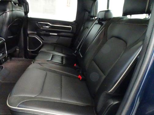 Patriot Blue Pearlcoat 2023 RAM 1500 Laramie