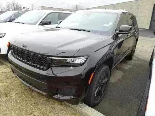 2025 Jeep Grand Cherokee L Laredo