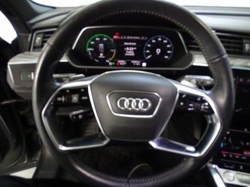 2019 Audi e-tron Prestige