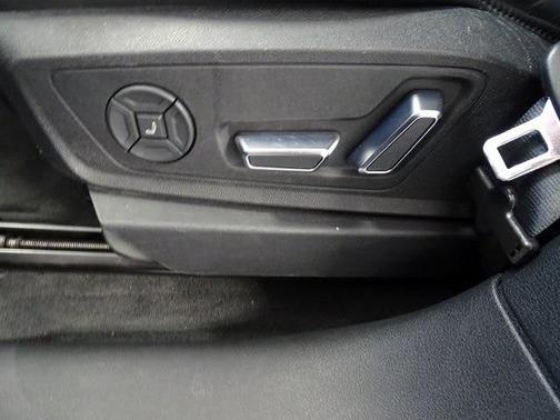 2019 Audi e-tron Prestige