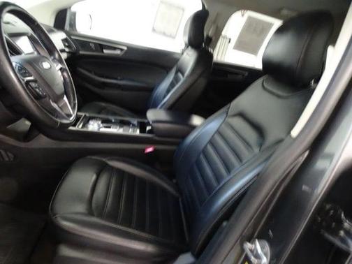 Magnetic 2019 Ford Edge SEL