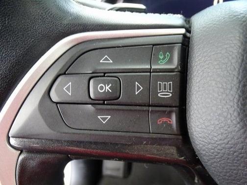 2022 Jeep Grand Cherokee L Laredo
