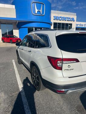 2020 Honda Pilot Touring 8-Passenger