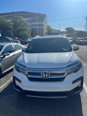 2020 Honda Pilot Touring 8-Passenger