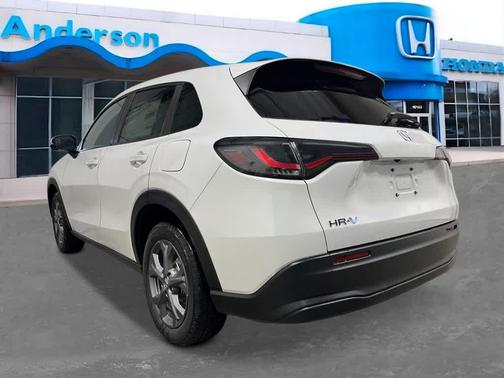 Platinum White Pearl 2027 Honda HR-V LX