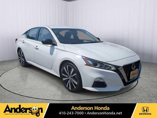 2022 Nissan Altima SR FWD