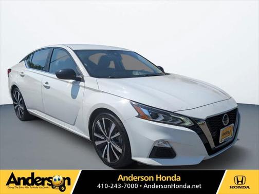2022 Nissan Altima SR FWD